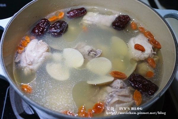 蛤蜊蒜頭雞湯_8.JPG 蛤蜊蒜頭雞湯_8.JPG