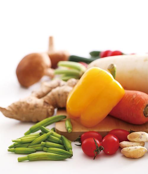 蔬果含有較多纖維食物，有調整月經及鎮靜神經的作用。