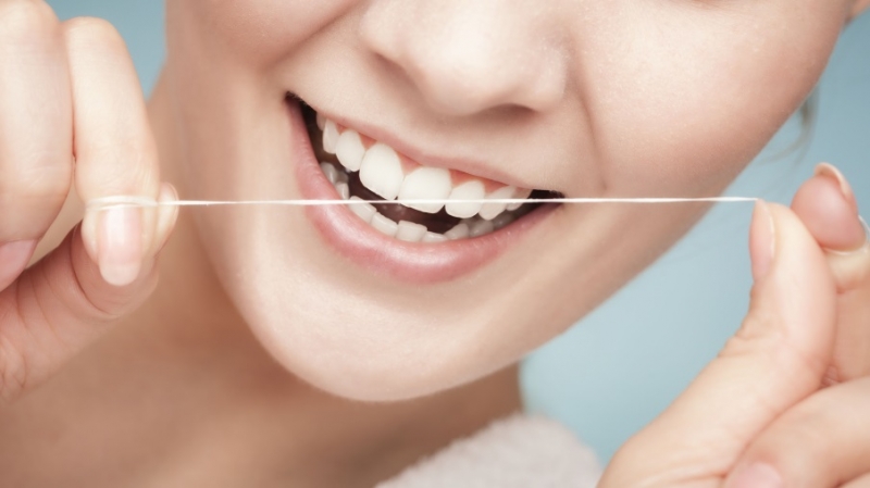 僅四成國人有使用「牙線」之習慣...