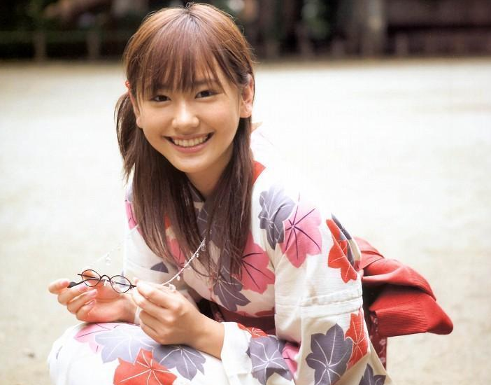 日本清新女藝人新垣結衣26歲「這裡」竟然還在發育，這個困擾真...