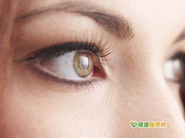 眼睛出現泛癢血絲原來是過敏性體質導致...