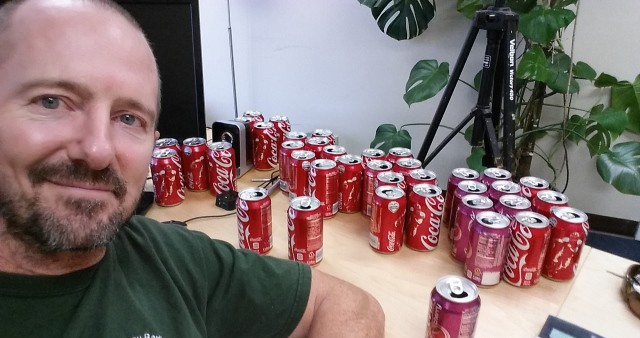 他《每天喝10罐可樂》連續１個月，結果竟然.....這是同一...