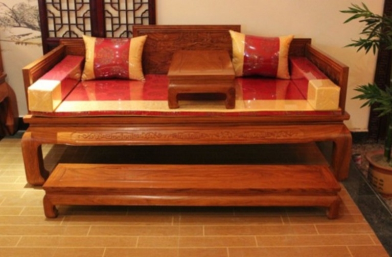 終於知道為什麼大中華從古至今喜歡木頭床椅了！從中國皇帝的木床...