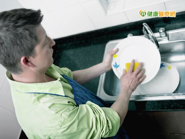 下班後洗個碗減輕壓力充滿正面能量...