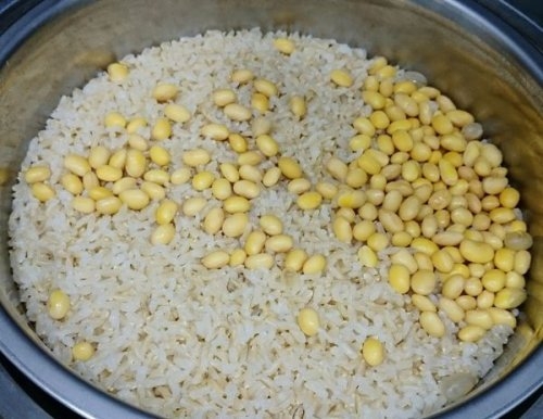 米飯裡只要加入『這個』就能越吃越瘦！90%的人都不知道的「米...